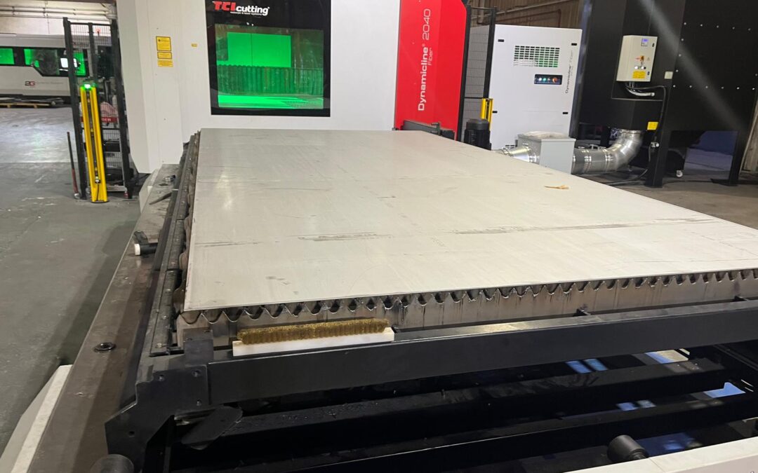 URLASER amplía su capacidad con la nueva máquina de corte láser Dynamicline Fiber 2040 de 20 kW